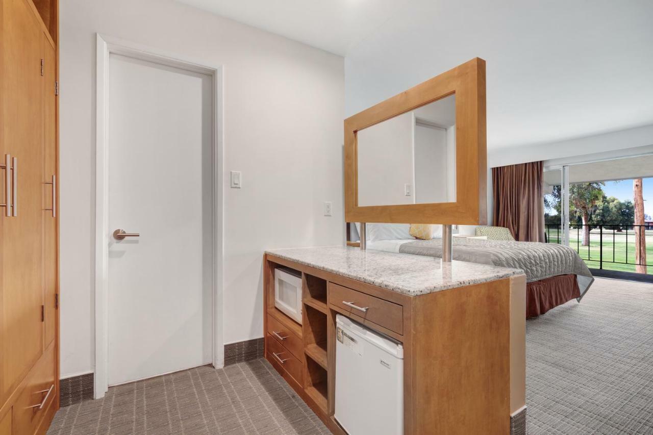 Ramada by Wyndham Holtville Eksteriør billede
